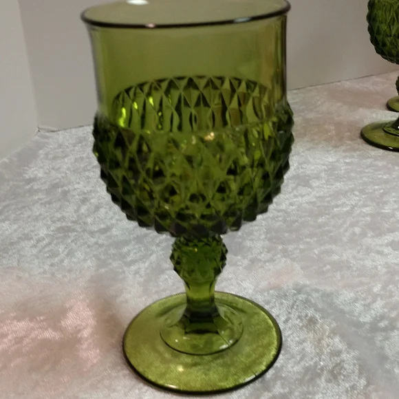 Vintage Glass Diamond Point Green Water Goblet, Mid Century Glass - Picture 8 of 9